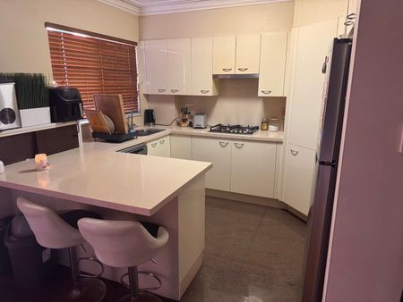 Kogarah - Photo 4