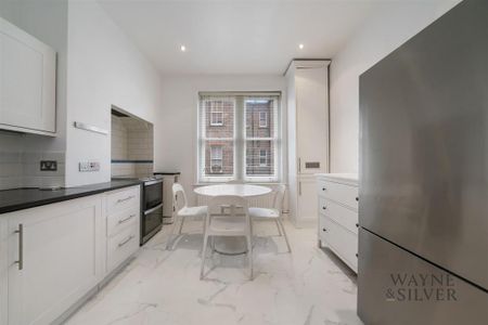 3 bedroom apartment to rent - Photo 2