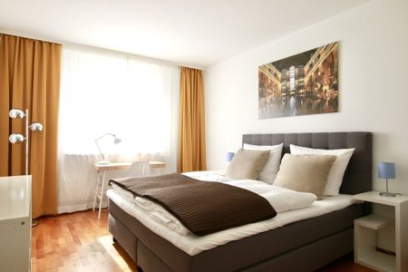 Gemütlich möblierte Wohnung mit Balkon am Zülpicher Platz - Photo 4