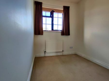 4 bedroom detached house to rent - Photo 5