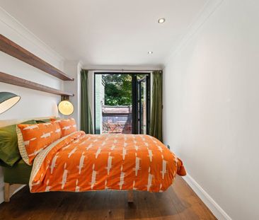 Studio Flat, Kingsland Road, E8 - Photo 2