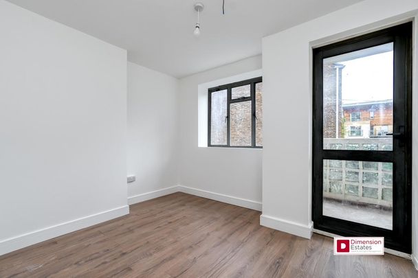 4 bedroom flat to rent - Photo 1