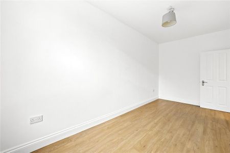 3 bedroom apartment to rent - Photo 5