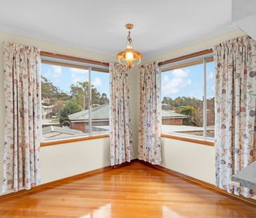 Charming Family Home - Photo 3