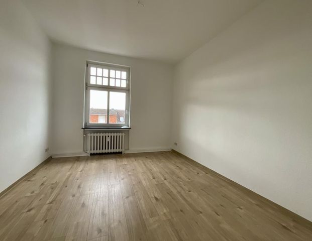 Tolle 5-Zimmer-Wohnung in Bremerhaven! Zu sofort! - Foto 1