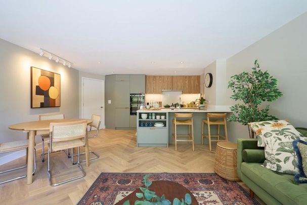 2 bedroom ground floor flat to rent - Photo 1