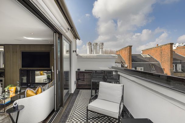 Exquisite three-bedroom duplex penthouse in Kensington - Photo 1