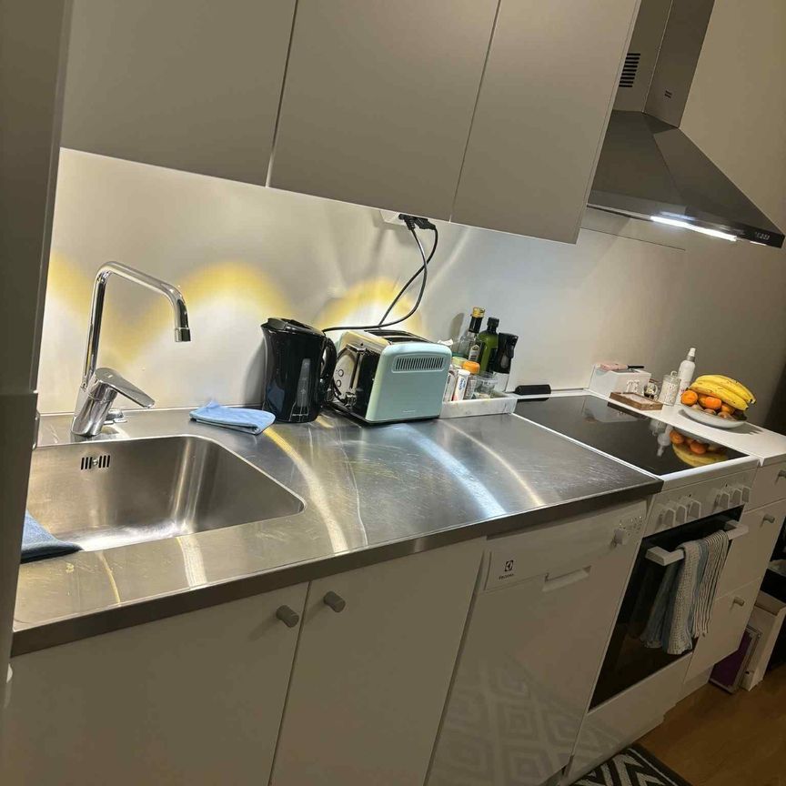 Södra Häggviksvägen, Sollentuna - Photo 1