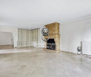 Tout savoir sur cette maison à Mareil-Marly - Photo 1