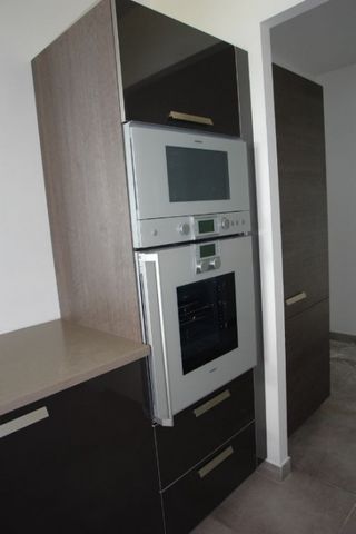 Location Appartement 105.48m² 4 pièces Fort de france - Photo 2