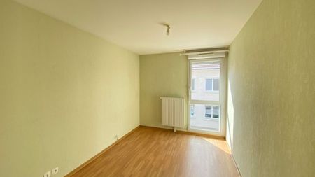 Location appartement T3 82.40m² à Reims (51100) Loyer CC * : 814.67 € Réf : ER.24248 - Photo 2