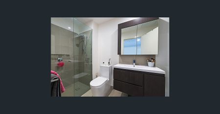 Light and Spacious 1 Bedroom Apartment - Photo 5