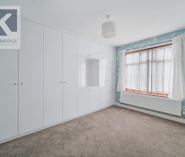 3 bedroom semi-detached bungalow to rent - Photo 3