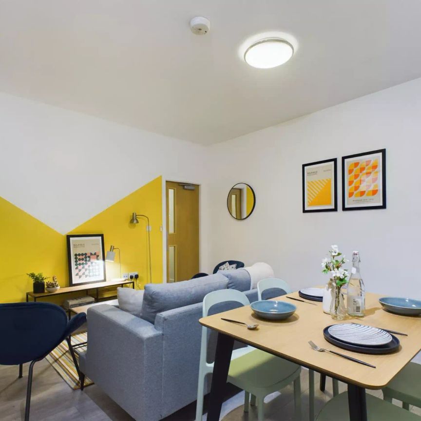 4 Bedroom House - Photo 1