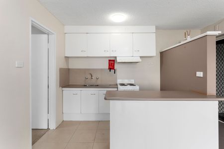 1/5 Crest Road, Queanbeyan NSW 2620 - Apartment For Rent | Domain - Photo 4