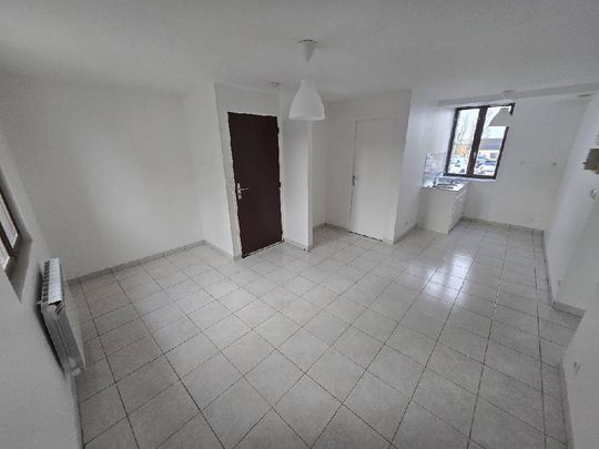 Location Appartement 3 pièces 49m² NANTEUIL LES MEAUX 77100 - Photo 1