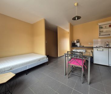 Location Appartement 29m² LILLE 59260 - Photo 4