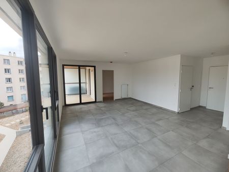 Location Appartement 2 pièces 49m² - Photo 2