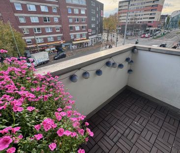 Zentrale 2,5 Raum Wohnung am Lutherplatz mit Balkon und Küche - Photo 1