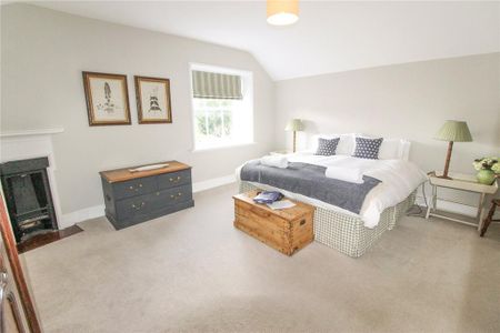 4 bedroom apartment to rent - Photo 4