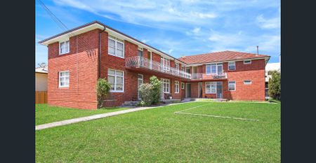 3 Bedroom Unit - Photo 3