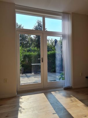 Spaarndammerdijk 34, Spaarndam, 2064KM - Photo 1