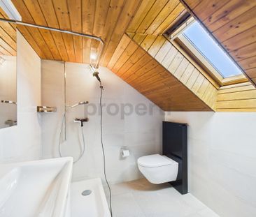 Heimelige Dachwohnung mit neuer Küche und neuem Bad - Photo 4