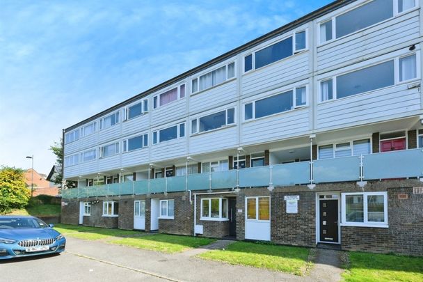 Crib Street - Photo 1