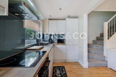 2 bedroom semi-detached house to rent - Photo 2