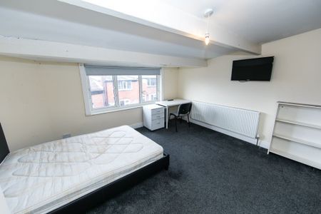 Richmond Mount, Hyde Park, Leeds - Photo 4