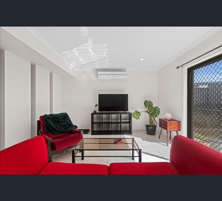 1/22 Dartmoor Dr, Highton, Vic 3216 - Photo 4