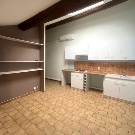 A LOUER - Rognonas - Appartement T2 avec place de parking, - Photo 4