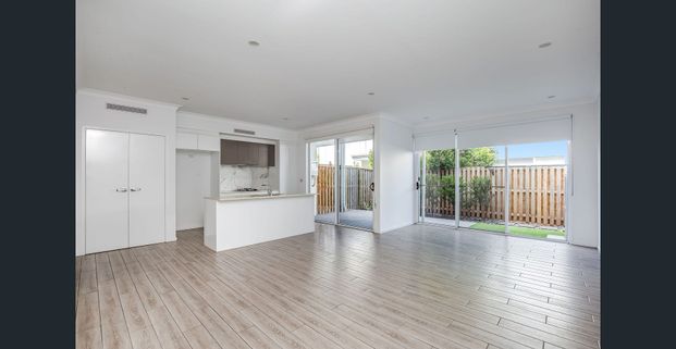 Luxury waterfront living in a gated estate with resort-style facilities offering easy access to waterfront living plus optional marina berth. - Photo 1