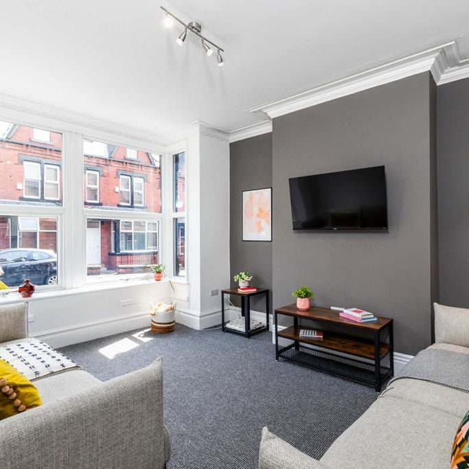 1 bedroom in a house share to rent - Photo 1