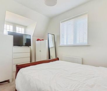 4 bedroom detached house to rent - Photo 5