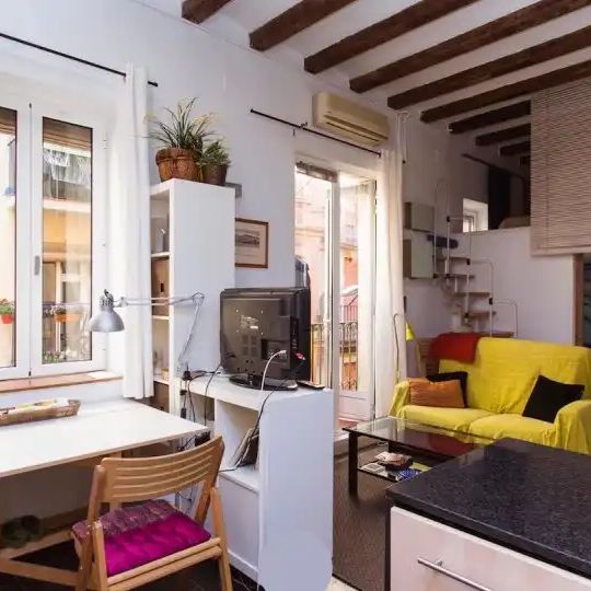 Piso de alquiler en La Barceloneta - Foto 1