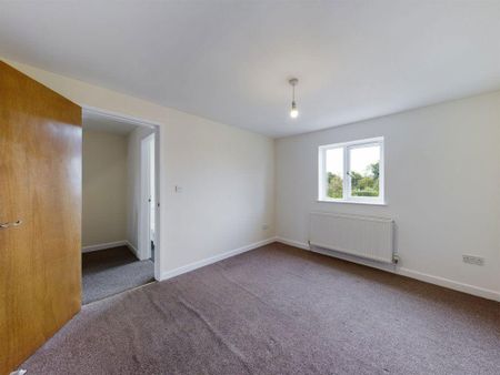 4 bedroom terraced house to rent - Photo 5