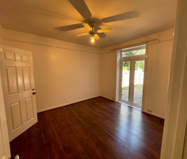 4 bedroom House To Let Total Size: 819 SQ FT - Photo 1