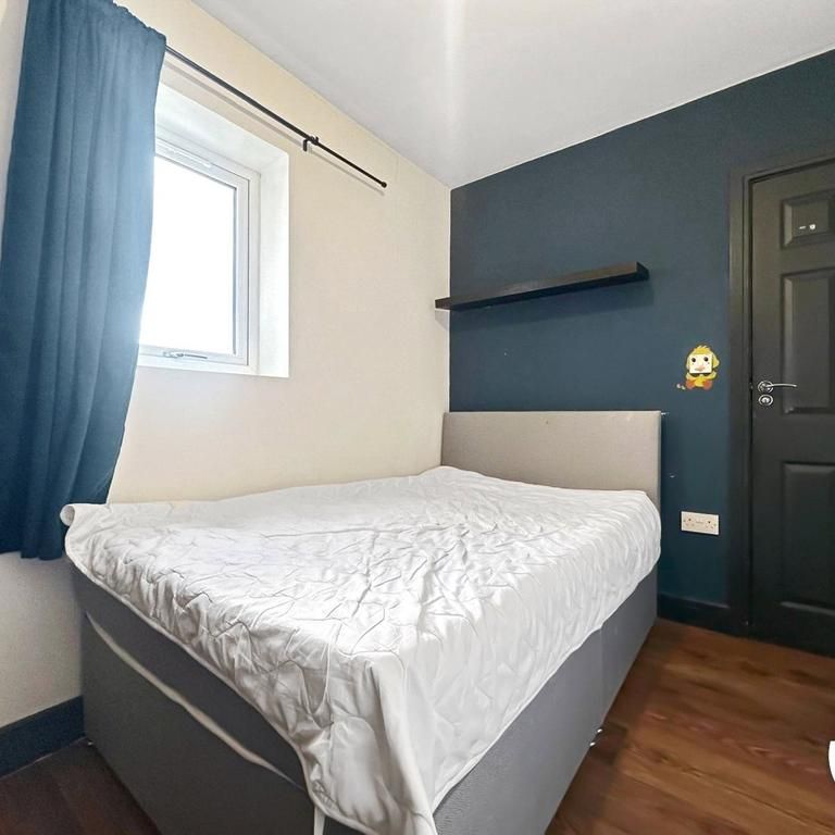 1 bedroom in a house share to rent - Photo 1