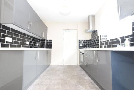 3 bedroom house to rent - Photo 5