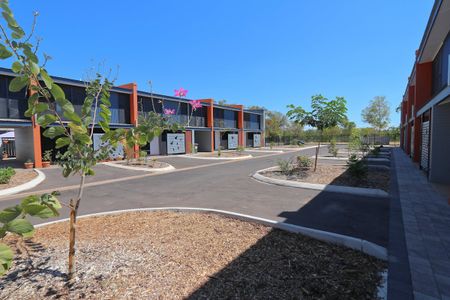 Modern Day Unit in Gated Complex! - Photo 4