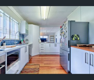 Character, Space & Convenience - Photo 6