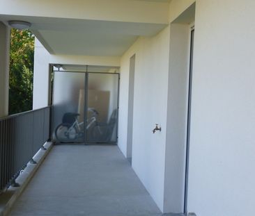 Appartement T3 situé Rue du Chemin Vert à REIMS secteur Pommery.dis... - Photo 4