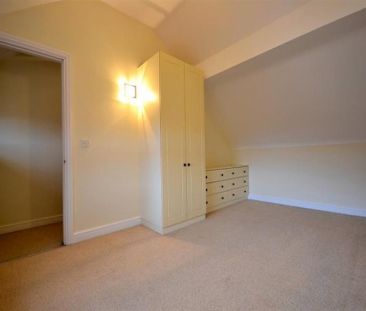 3 Bedroom Mews To Let - Photo 4