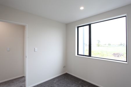 Takanini 3 Bedroom for rent - Photo 2