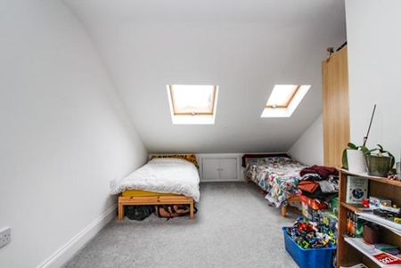 3 bedroom terraced house to rent - Photo 4