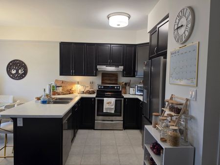For Lease - 49 George Brier Drive, Brant, Ontario - Photo 5