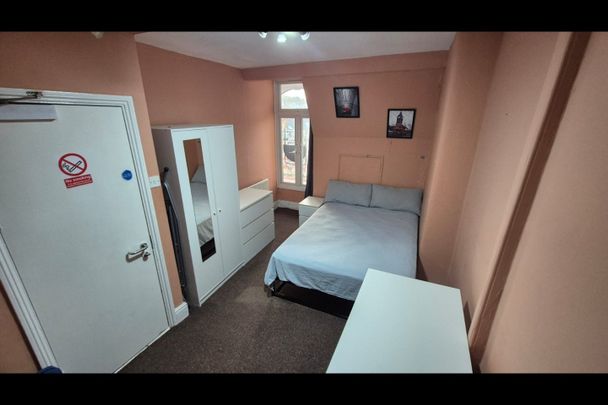 Room in a Shared Flat, Tottenham Lane, N8 - Photo 1