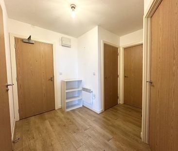 2 bedroom apartment to rent - Photo 4