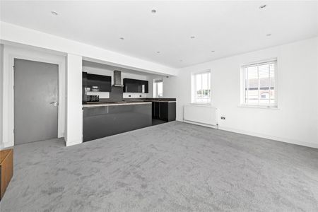 Suffolk Road, London, SE25 - Photo 2